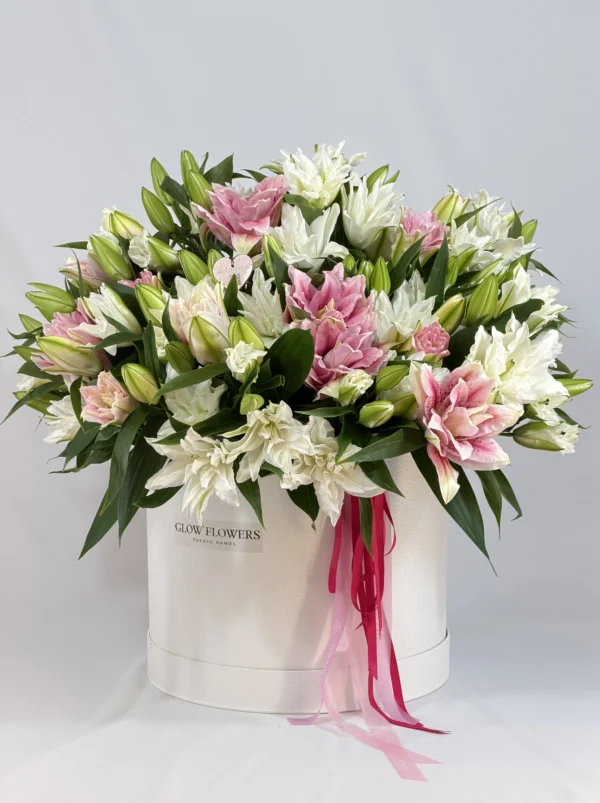 lily-mono-bouquet-001-1.webp