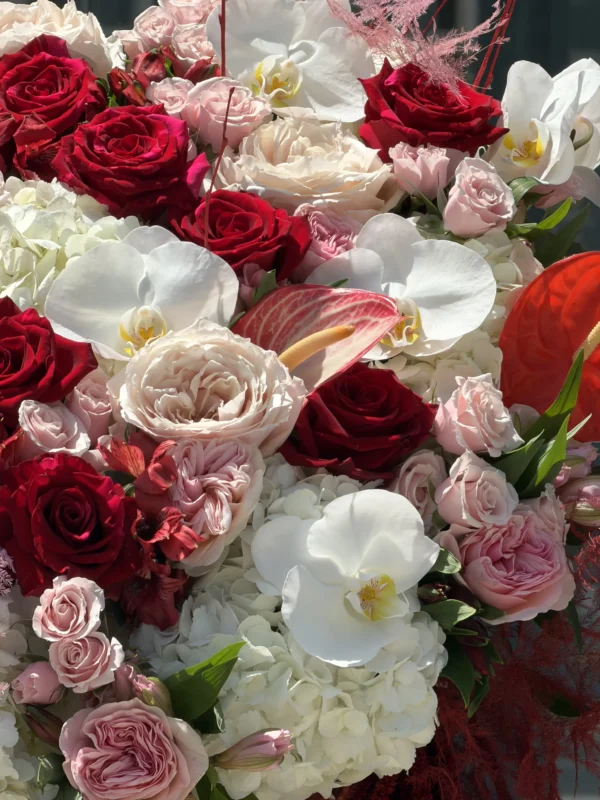 red-elegance-basket-003-1.webp