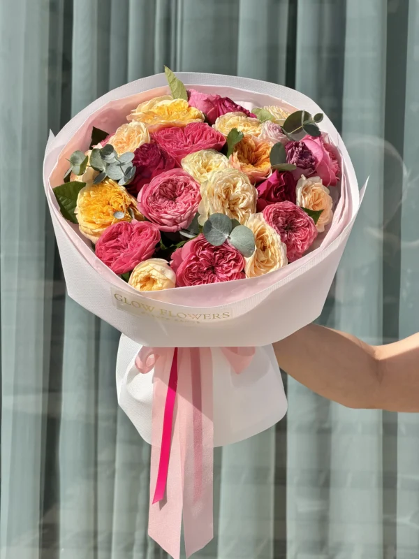 small-rainbow-roses-002-1.webp