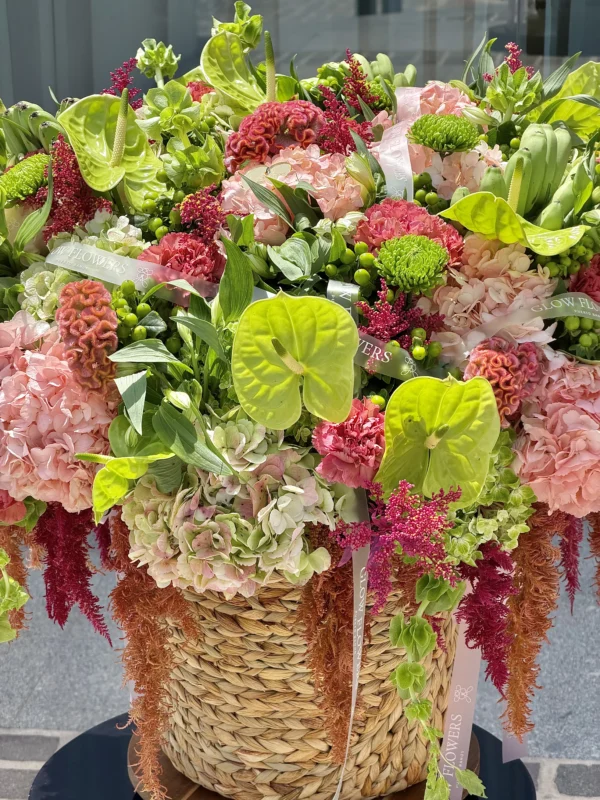 tropical-bloom-basket-005-1.webp