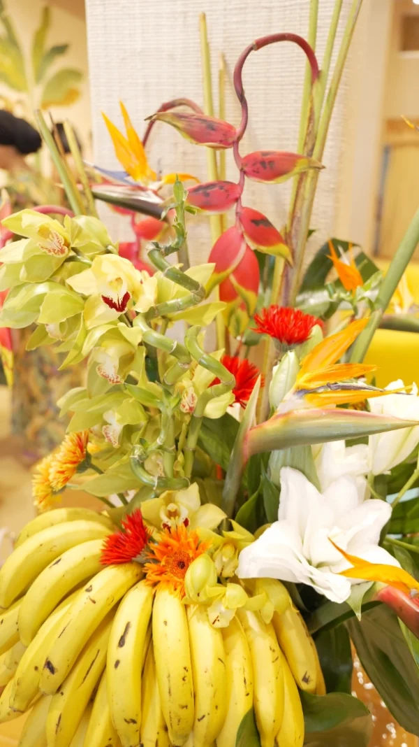 tropical-composition-004