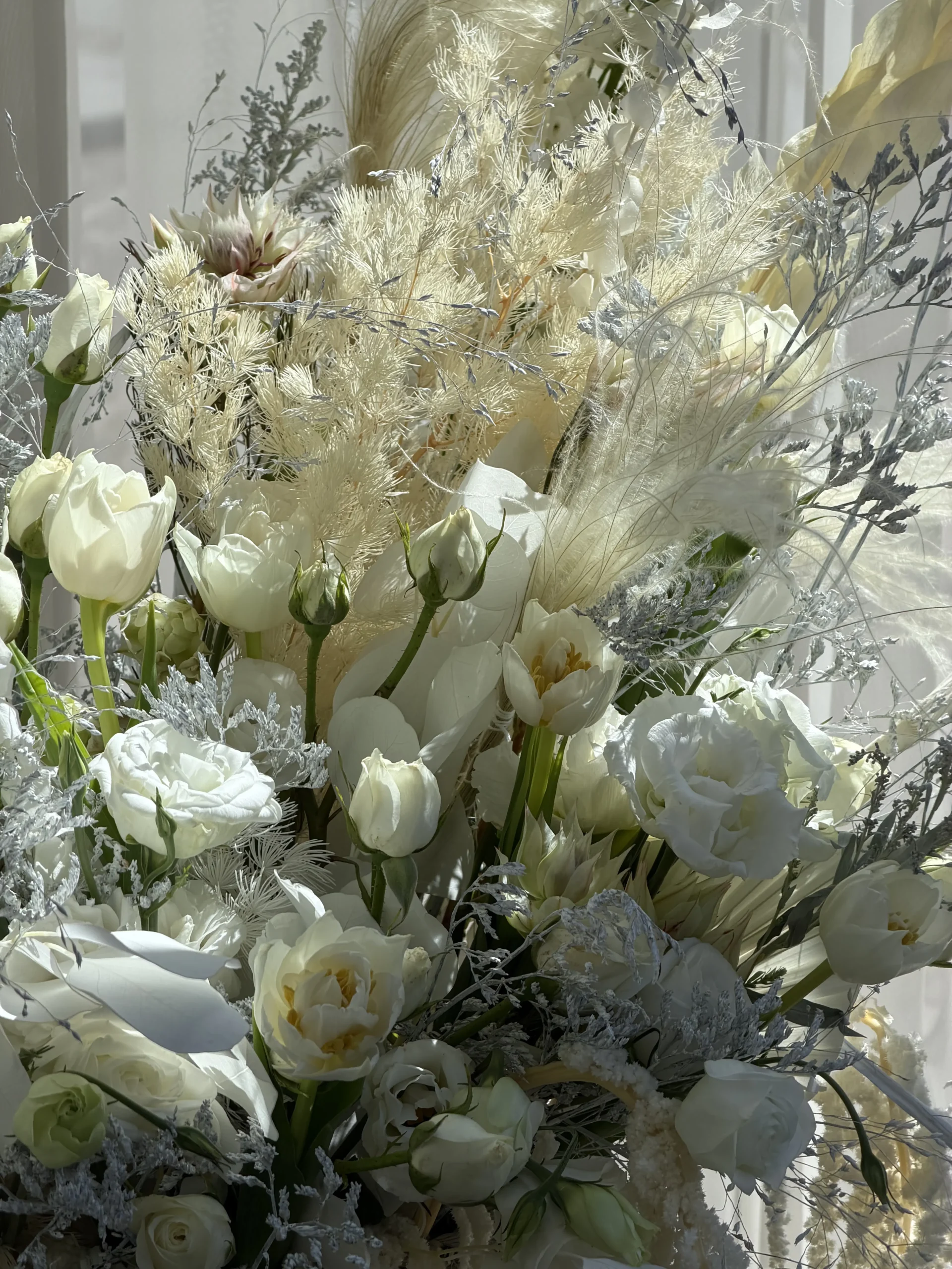 white-harmony-basket-002-1.webp