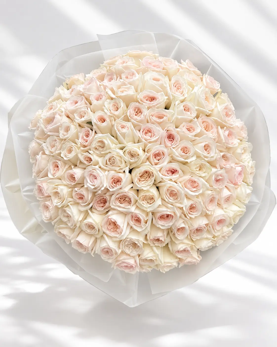 white-rose-mono-bouquet-001
